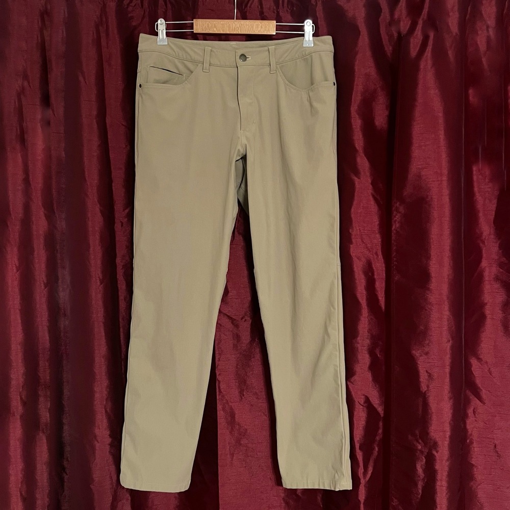 Lululemon Men's ABC‎ Pant Classic Tofino Sand Size 32